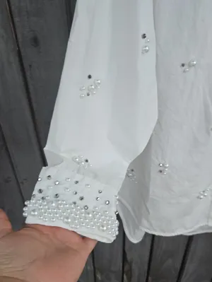 Maeve Embellished White Button-Up Shirt - Elegant Pearl Detail Size S thumbnail 4