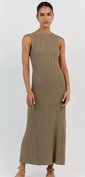 DISSH- Ivy Sleeveless Maxi Dress Moss Size XL thumbnail 1