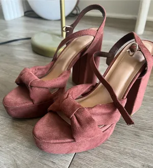 Women’s Suede Platform Slingback Heels in Dusty Rose Pink Size 6 thumbnail 1