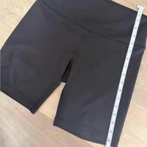 Lululemon Align High Rise Bike Shorts Black 6” Size 10 Yoga Gym thumbnail 4