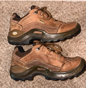 Lowa Gore-Tex Leather Waterproof Hiking Shoes Women’s Size 5 Vibram Trail Hiking Boots thumbnail 3