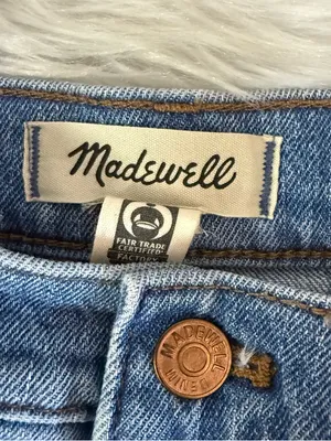 Madewell The Perfect Jean Short Size 33 High Rise Raw Hem Denim thumbnail 3