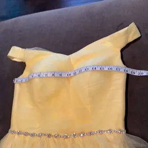 Women’s Yellow Full length Party Prom Dress Size 12 NWOT thumbnail 9
