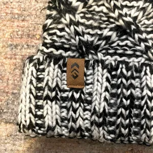 NWOT Free Country Black and White Knit Beanie with Pom thumbnail 3