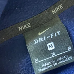 Nike Sweatshirt Hoodie thumbnail 2