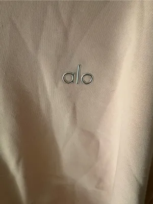 NWT ALO Accolade Crewneck pullover 💕 Pink Quartz 💕 sold out thumbnail 5