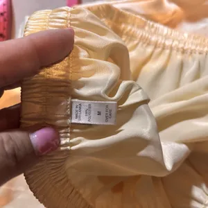 Victoria's Secret Satin Pajama Set Women's Medium Champagne Gold Long Sleeve Y2K thumbnail 10