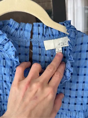 Pinch textured blouse ruffle mock neck short sleeve lucille woven top thumbnail 3