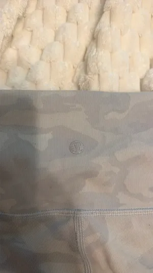 Lululemon Wunder Train High-Rise Leggings 25" White Camo thumbnail 3