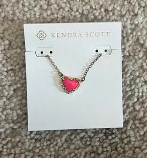 SHEIN heart necklace thumbnail 1