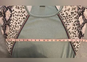 Bibi sage green Ribbed Knit Top with Multiprint Short Sleeves size L Size L thumbnail 4