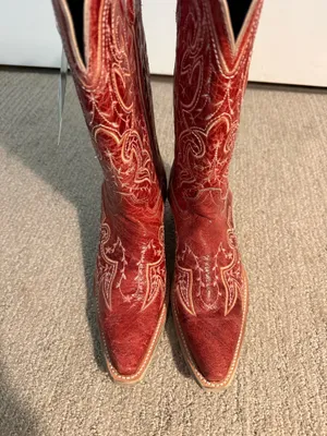 Red cowgirl boots Size 8.5 thumbnail 2