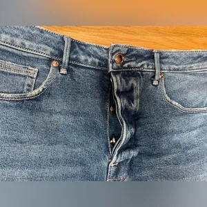 Good American Dark Blue Jean Shorts thumbnail 3