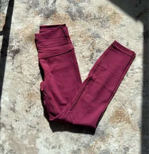 lululemon athletica Women's Burgundy Wunder Under High-Rise Leggings thumbnail 2