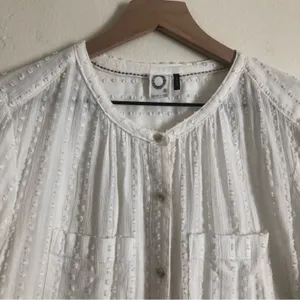 Anthropologie Akemi + Kin Peasant Sleeve Swiss Dot Button Up Blouse Top Small thumbnail 4