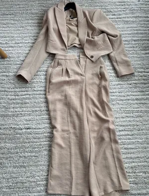 Khaki Express cropped blazer co-ord set (altered for petite height) thumbnail 1