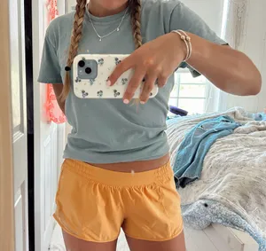 Lululemon Hotty Hot 2.5" thumbnail 1