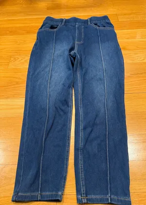 Halara flex mid rise skinny cropped jeans with pockets size medium. thumbnail 1
