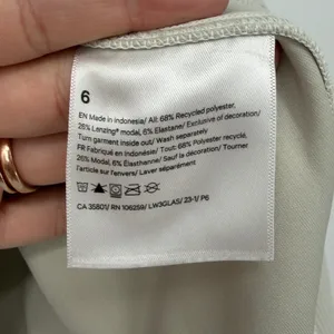 Lululemon Ribbed Softstreme Perfectly Oversized Cropped Crew‎ in Bone Size 6 thumbnail 5