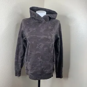 Lululemon Women's 6 Black Gray Camo Scuba Training Yoga Pullover Hoodie Sweater thumbnail 3