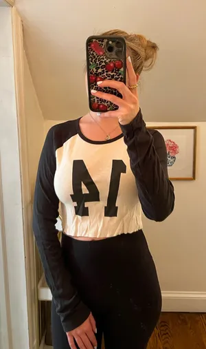 Brandy Melville Top thumbnail 1