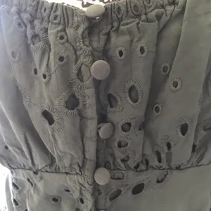 NWT Guess Larisen Cotton Eyelet Peplum Top thumbnail 12