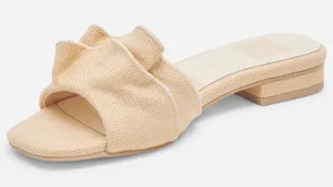 Sandals Tan Size 10 thumbnail 1