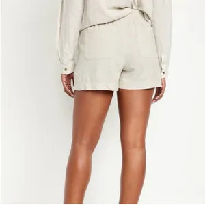 Old Navy size XS linen blend high-rise shorts in cream thumbnail 2