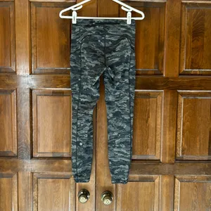 Lululemon Speed‎ Up Mid Rise Legging Size 4 Camouflage Evergreen Camo Green thumbnail 5