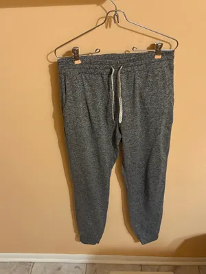 Vuori Performance Joggers in Heather Gray thumbnail 3