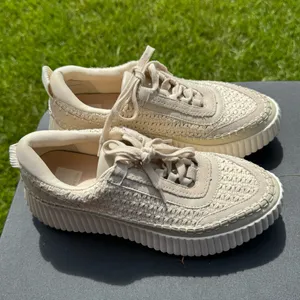 DolceVita Women'n Dolen Sneakers Sandstone Knit Sz 9 thumbnail 10