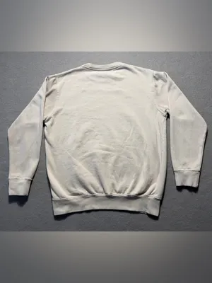 Urban Outfitters Strawberry Women’s Sweatshirt Medium Vintage Graphic Pullover thumbnail 5