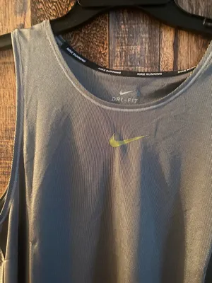 Nike NWT Dri fit Women's running gray tank top size Medium ( 32) thumbnail 3