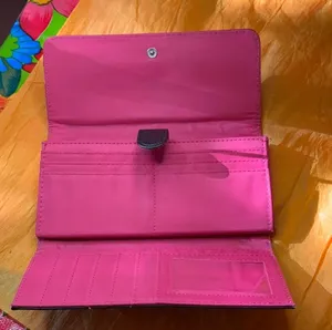 Wallet thumbnail 2