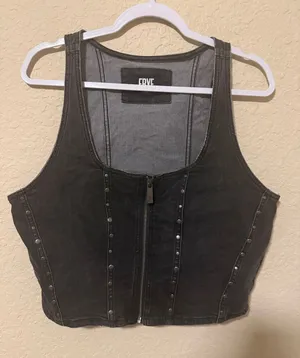 Cropped Studded Zip Front Tank Top - Black thumbnail 1