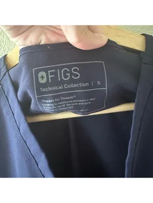 Figs Casma Scrubs Top Shirt Dual Pockets Navy Blue FW1100 Women's Size Small thumbnail 4