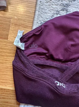 Alo Yoga Alosoft Sports Bra Lavish thumbnail 4