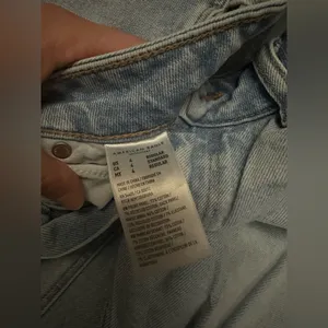 American Eagle Strigid Mom Jean thumbnail 6