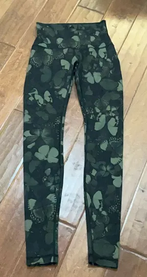 Lululemon Limited Edition Leggings thumbnail 1