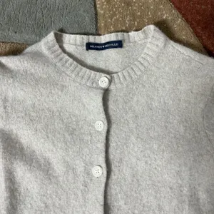 Brandy Melville Wool Blend Cardigan Women OS Oatmeal Heather Knit Button Sweater thumbnail 4