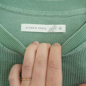 Altar'd State‎ Size XS Outerbanks Graphic Ribbed Sweatshirt Sage Green Oversized thumbnail 3