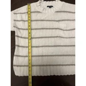 American Eagle White and Beige Striped Sweater Med but Oversized‎ w/large pocket thumbnail 7