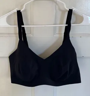 Knix black wireless bra size‎ 3 Size undefined thumbnail 1