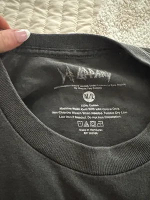 altard state def leapard graphic tee thumbnail 2