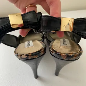 Steve Madden women’s Mevas glossy leopard‎ print bow sling back pumps heels 8.5 thumbnail 4