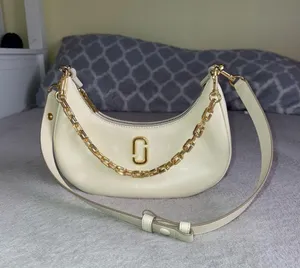 Marc Jacobs the curve bag in cloud white y2k shoulder bag thumbnail 3