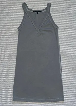 Truly Madly Deeply Urban Outfitters Long Contrast Trim Vneck Cotton Tank Top SzS thumbnail 1