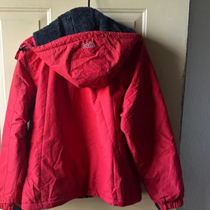 Red Ski & Snow Jacket weatherproof windbreaker hooded Raincoat size medium thumbnail 3