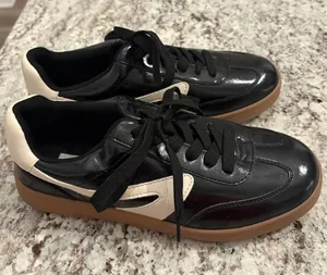DV by Dolce Vita Men's Black and Cream Sneakers thumbnail 1