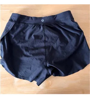 Lululemon Find Your Pace High-Rise Shorts thumbnail 3